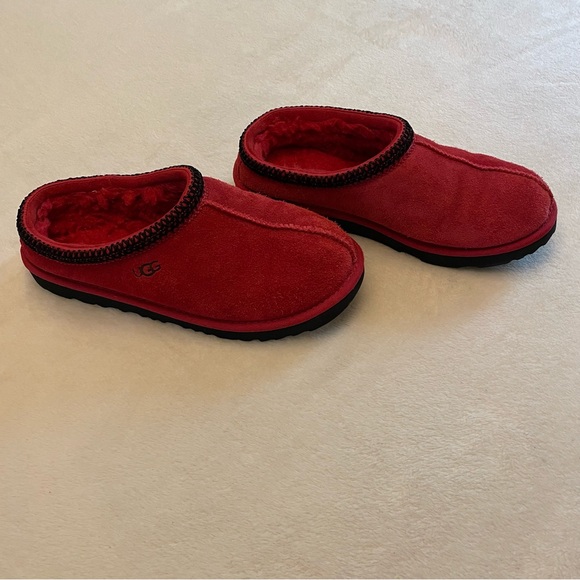 Uggs - size 5 kids (7 Womans) - Picture 10 of 15